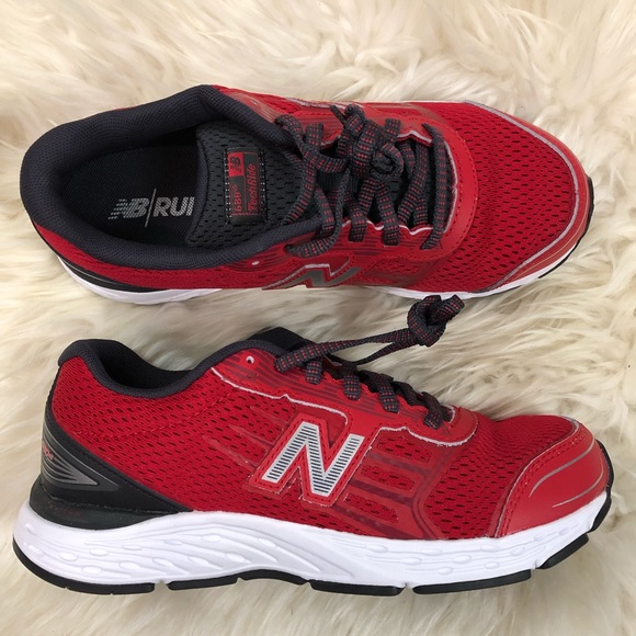 new balance 680v5 boys